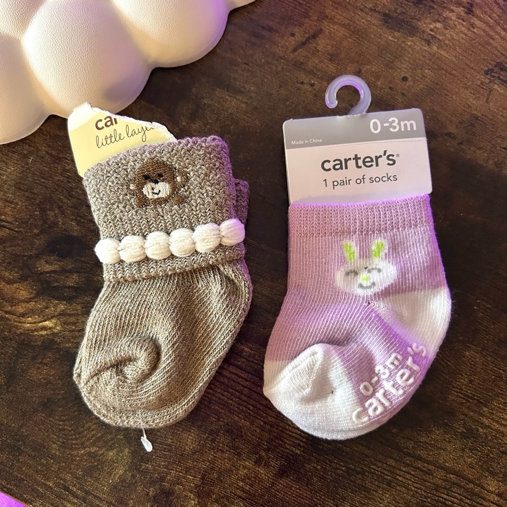NWT Carter's 0-3m Baby Socks Set of 2 Pairs